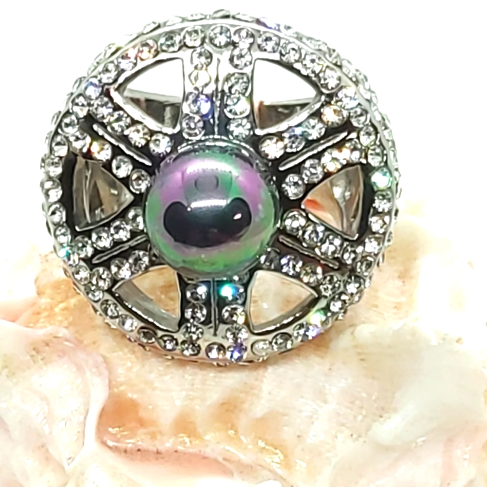 Peacock Pearl Ring  size 7